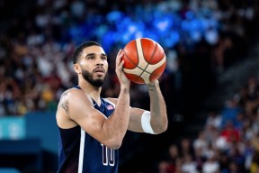 费德勒焦点对战，塔图姆与60激战德国队分钟，重返赛场胜负难料！的简单介绍